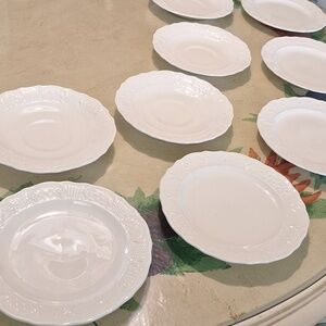 Canonsburg Pottery American Traditional Saucers & Dessert